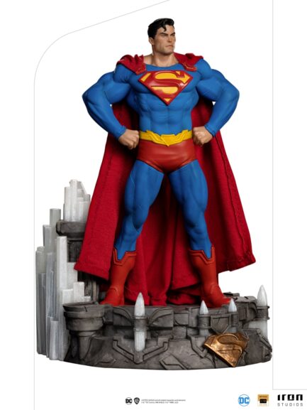 SUPERMAN UNLEASHED DELUXE - DC COMICS - ART SCALE 1/10