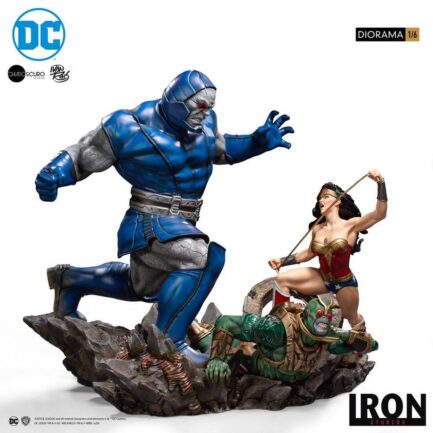 WONDER WOMAN VS DARKSEID - DC COMICS - DIORAMA 1/6