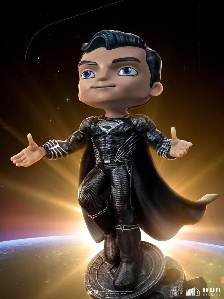 SUPERMAN BLACK SUIT DELUXE - MINICO - DC COMICS - Imagen 2
