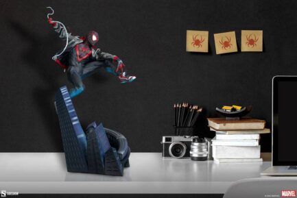 MILES MORALES - MARVEL - PREMIUM FORMAT - 60 CM - SIDESHOW COLLECTIBLES - Imagen 5