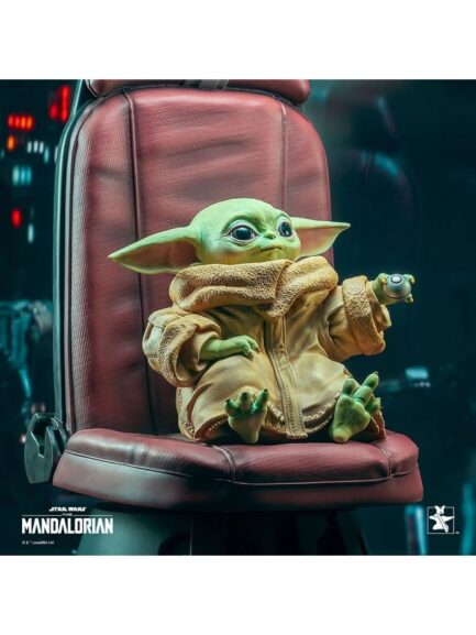 THE CHILD IN CO-PILOT SEAT - STAR WARS: THE MANDALORIAN - MILESTONES - 1/2 30 CM - GENTLE GIANT - Imagen 2