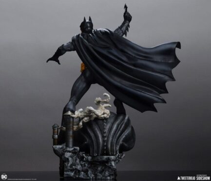 BATMAN (BLACK & GRAY EDITION) - DC COMICS - MAQUETTE 1/4 50 CM - TWEETERHEAD - Imagen 16