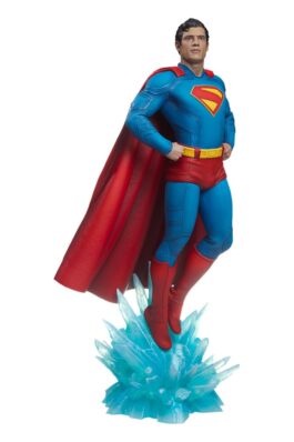 SUPERMAN – SUPERMAN (2025) DC STUDIOS – PREMIUM FORMAT – 61CM – SIDESHOW COLLECTIBLES