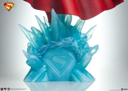 SUPERMAN - SUPERMAN (2025) DC STUDIOS - PREMIUM FORMAT - 61CM - SIDESHOW COLLECTIBLES - Imagen 12