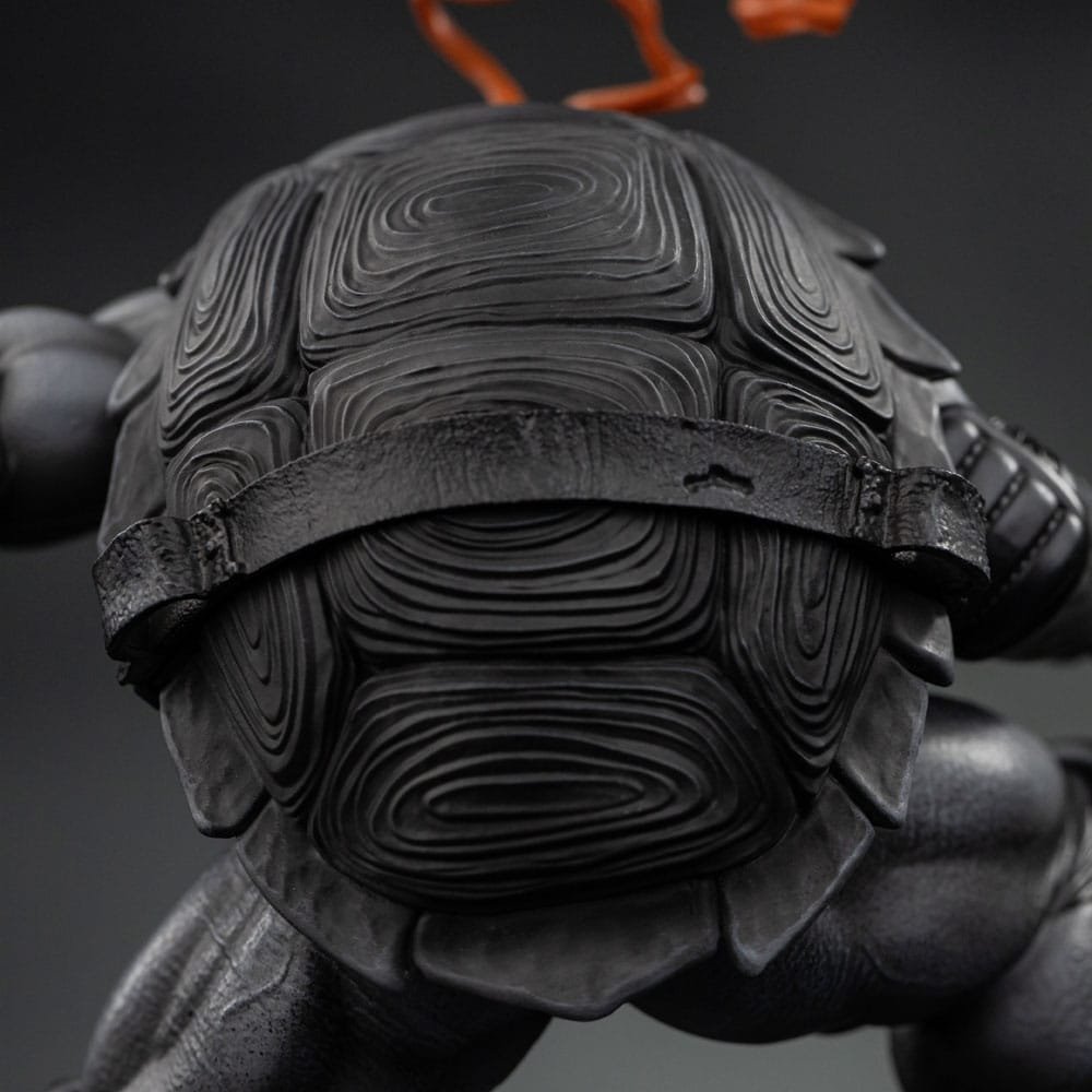 MICHELANGELO BLACK AND WHITE VARIANT (EXCLUSIVE) - TEENAGE MUTANT NINJA TURTLES - ART SCALE 1/10 - IRON STUDIOS - Imagen 6