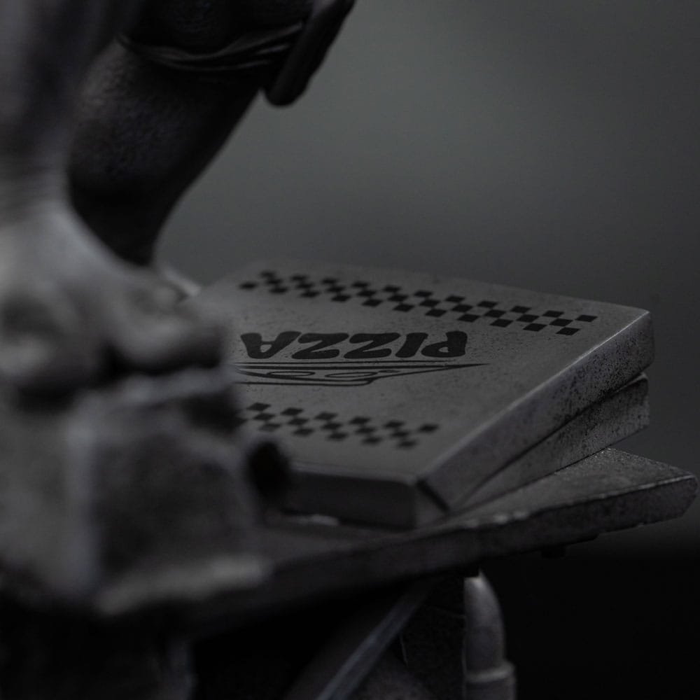 MICHELANGELO BLACK AND WHITE VARIANT (EXCLUSIVE) - TEENAGE MUTANT NINJA TURTLES - ART SCALE 1/10 - IRON STUDIOS - Imagen 10