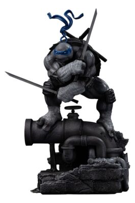 LEONARDO BLACK AND WHITE VARIANT (EXCLUSIVE) – TEENAGE MUTANT NINJA TURTLES – ART SCALE 1/10 – IRON STUDIOS