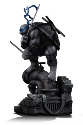 LEONARDO BLACK AND WHITE VARIANT (EXCLUSIVE) – TEENAGE MUTANT NINJA TURTLES – ART SCALE 1/10 – IRON STUDIOS