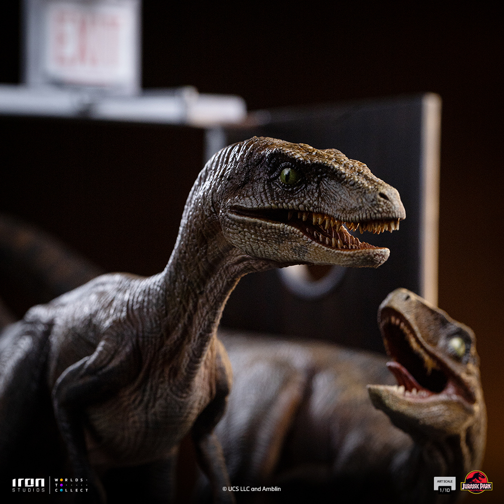 RAPTORS AT THE KITCHEN'S DOOR - JURASSIC PARK - ART SCALE 1/10 - IRON STUDIOS - Imagen 6