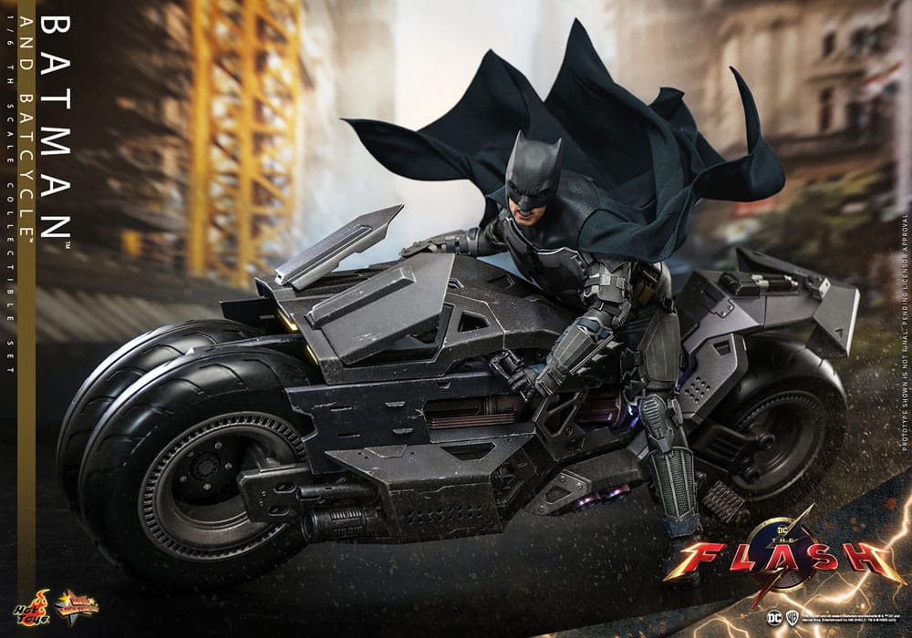 THE FLASH FIGURA CON VEHÍCULO MOVIE MASTERPIECE 1/6 BATMAN & BATCYCLE SET 30 CM - HOT TOYS - Imagen 3