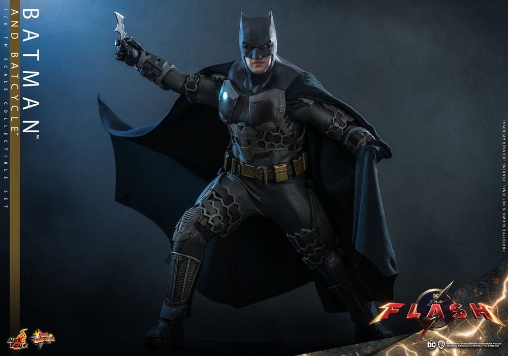 THE FLASH FIGURA CON VEHÍCULO MOVIE MASTERPIECE 1/6 BATMAN & BATCYCLE SET 30 CM - HOT TOYS - Imagen 10
