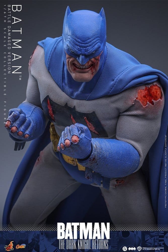BATMAN: THE DARK KNIGHT RETURNS COMIC MASTERPIECE BATMAN (BATTLE DAMAGED VERSION) - DC COMICS - 1/6 - HOT TOYS - Imagen 5