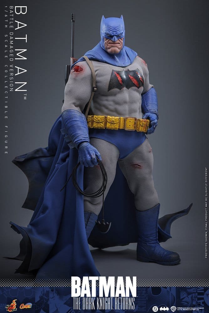 BATMAN: THE DARK KNIGHT RETURNS COMIC MASTERPIECE BATMAN (BATTLE DAMAGED VERSION) - DC COMICS - 1/6 - HOT TOYS - Imagen 9