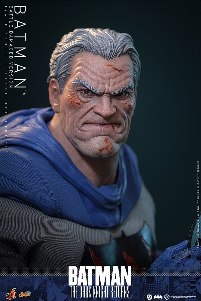 BATMAN: THE DARK KNIGHT RETURNS COMIC MASTERPIECE BATMAN (BATTLE DAMAGED VERSION) - DC COMICS - 1/6 - HOT TOYS - Imagen 18