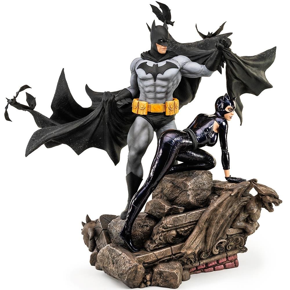 BATMAN & CATWOMAN REUNION - BATMAN - 1/4 SCALE STATUE - 67CM - PUREARTS - Imagen 2