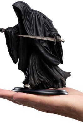 RINGWRAITH AT THE PRANCING PONY – THE LORD OF THE RINGS – MINIATURE STATUE – 25CM – WETA WORKSHOP
