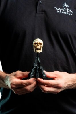 SKULL OF A MORDOR ORC – THE LORD OF THE RINGS – MINIATURE STATUE – 14CM – WETA WORKSHOP