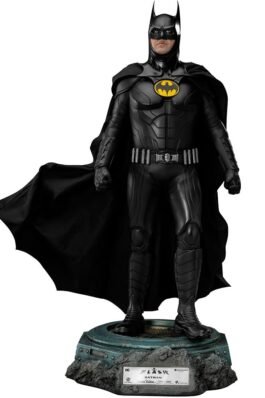 BATMAN MODERN SUIT – BATMAN – MASTER CRAFT – 42CM – BEAST KINGDOM