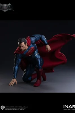 SUPERMAN – BATMAN V SUPERMAN: DAWN OF JUSTICE – FIGURA 1/12 16,3 CM – INART