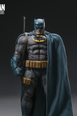 BATMAN (BLUE SUIT) – BATMAN: THE DARK KNIGHT RETURNS – FIGURA 1/12 17 CM – INART