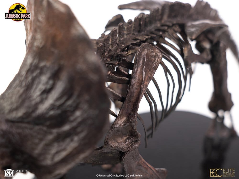 PARQUE JURÁSICO TRICERATOPS FOSSIL SKELETON BRONZE - JURASSIC PARK - ESTATUA 1/24 - ELITE CREATURE COLLECTIBLES - Imagen 6